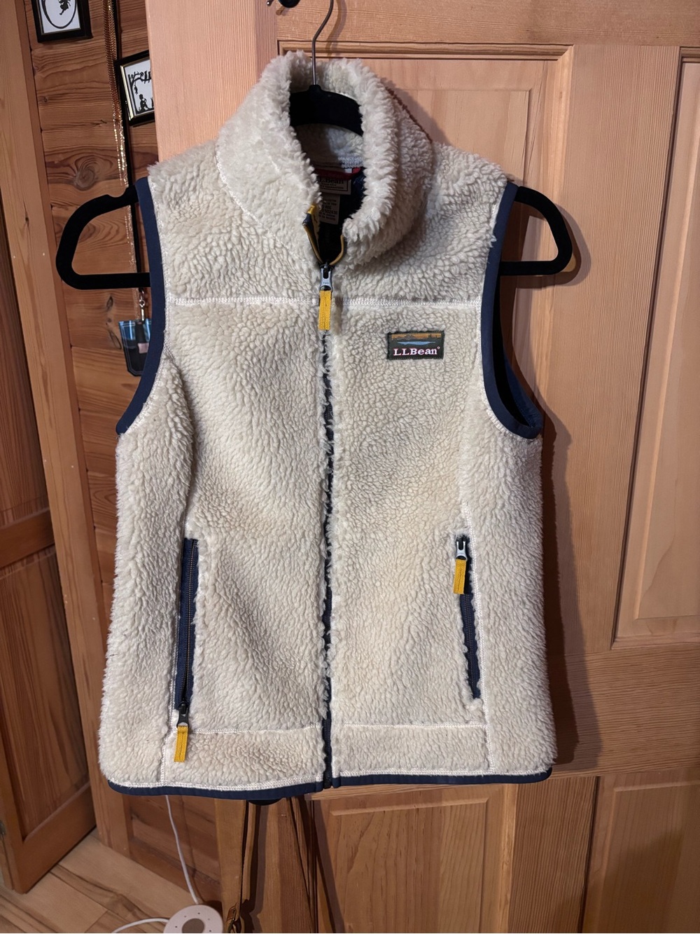 L.L. Bean women's Cream Sherpa Fleece Vest